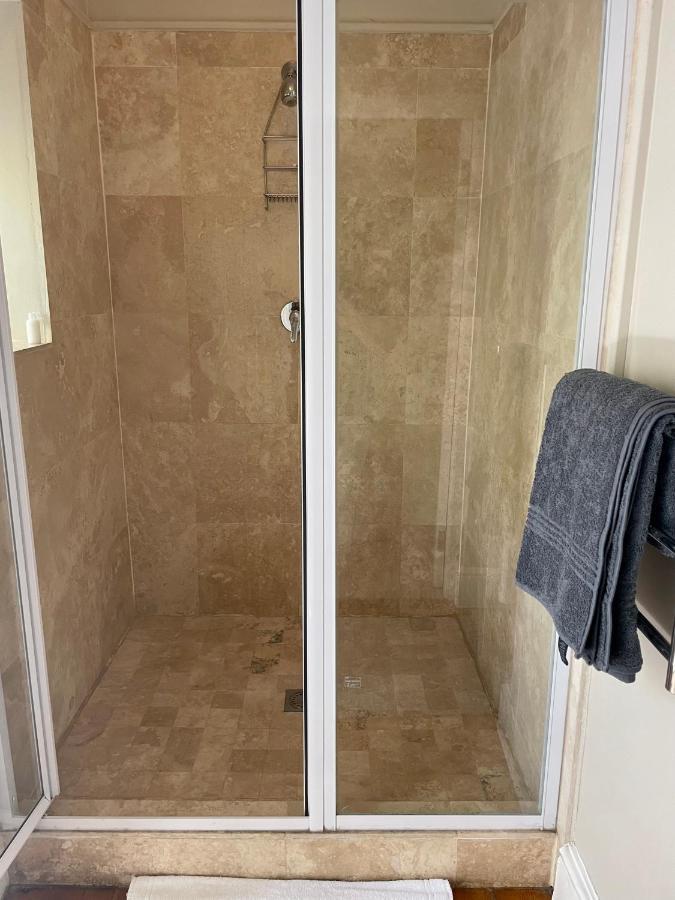 11 Westcliff Rentals Hermanus Eksteriør bilde