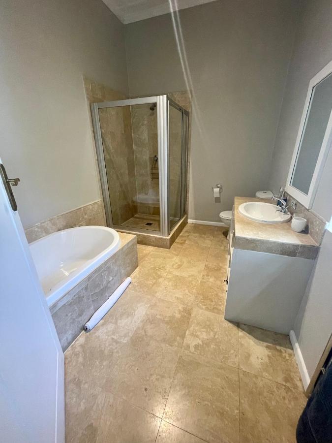 11 Westcliff Rentals Hermanus Eksteriør bilde